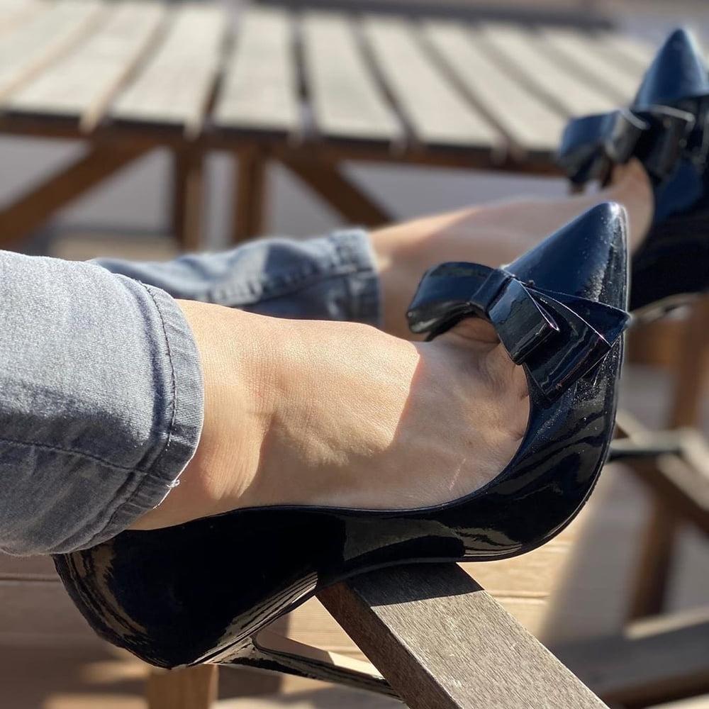25P Supreme Foot Fetish Faves