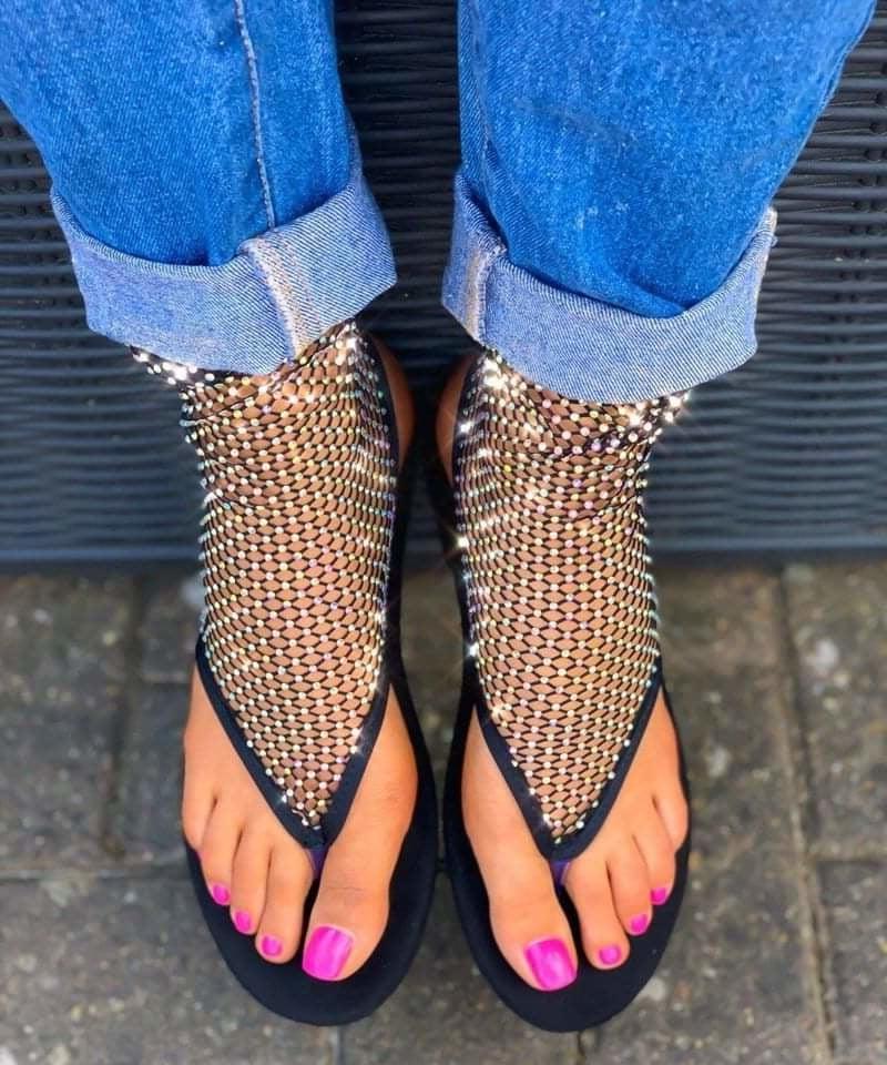25P Supreme Foot Fetish Faves