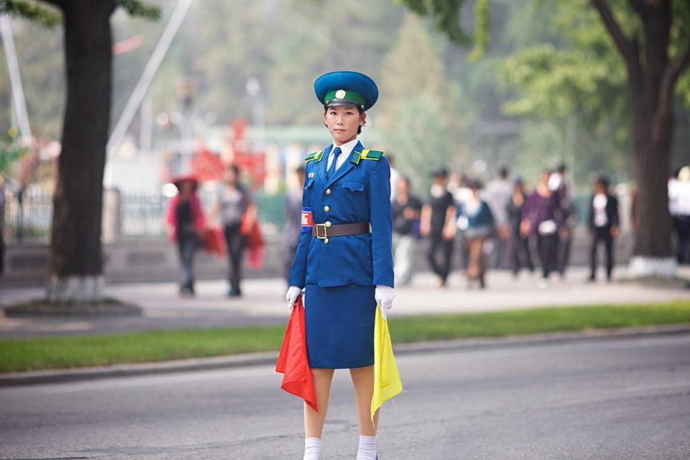 8P HOT NORTH KOREAN TRAFFIC LADIES! 2