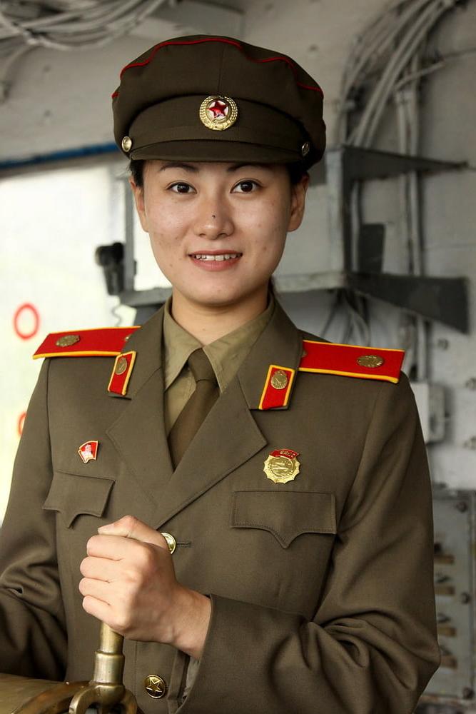 12P HOT NORTH KOREAN GIRLS! 3