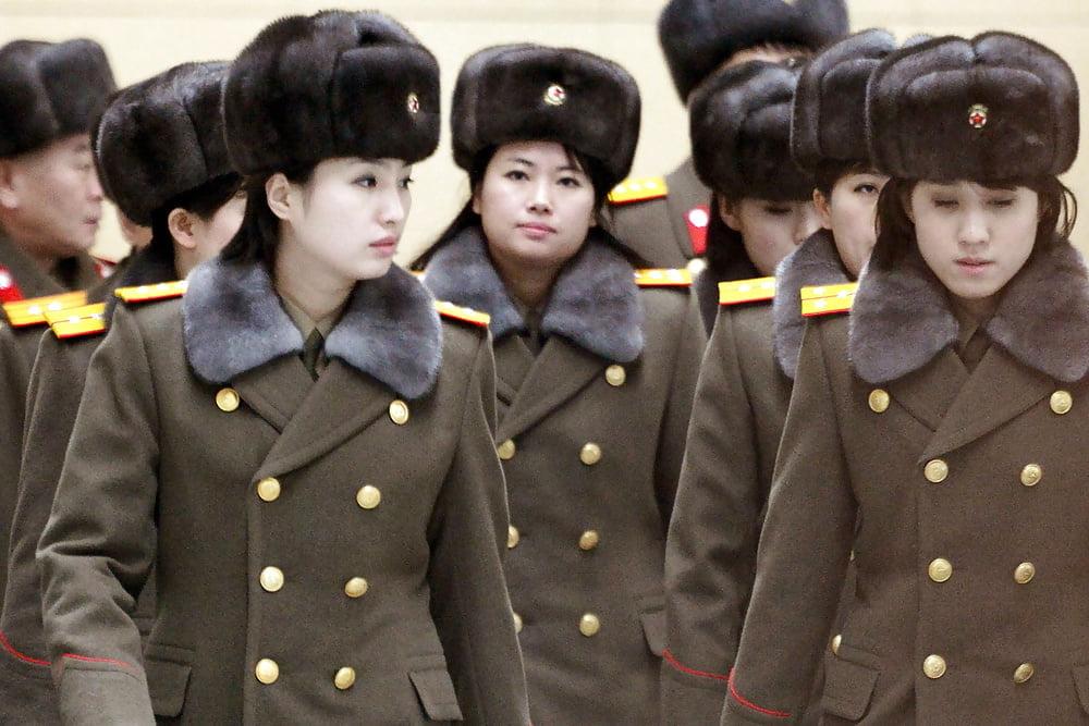 12P HOT NORTH KOREAN GIRLS! 3