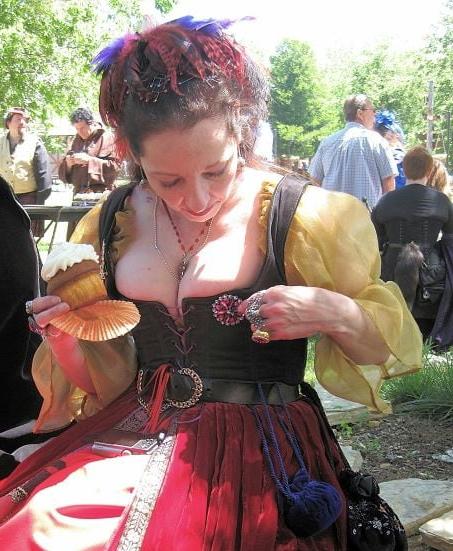 20P Renaissance cleavage 2