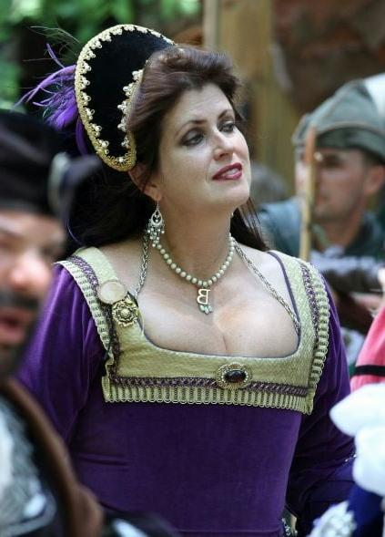 20P Renaissance cleavage 2