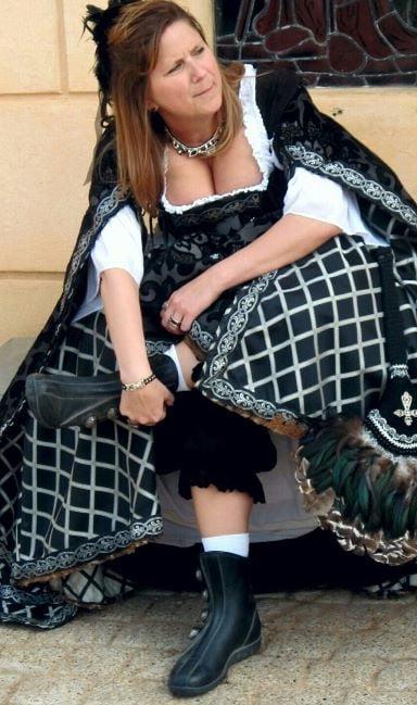 20P Renaissance cleavage 2