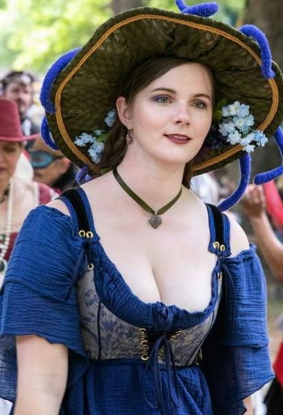 20P Renaissance cleavage 2