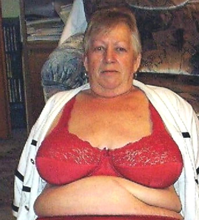 25P grannies  in there sexy underwear