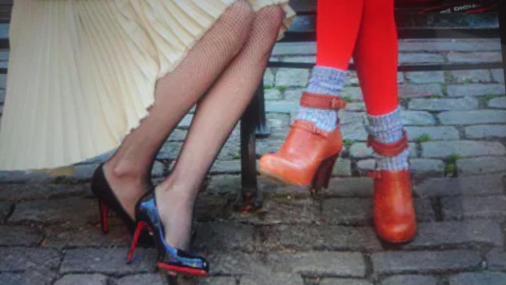 9P Pantyhose nylon legs in public