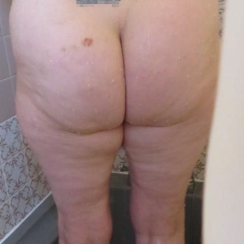 25P steamy shower