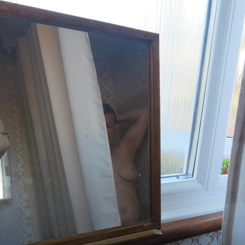 25P steamy shower