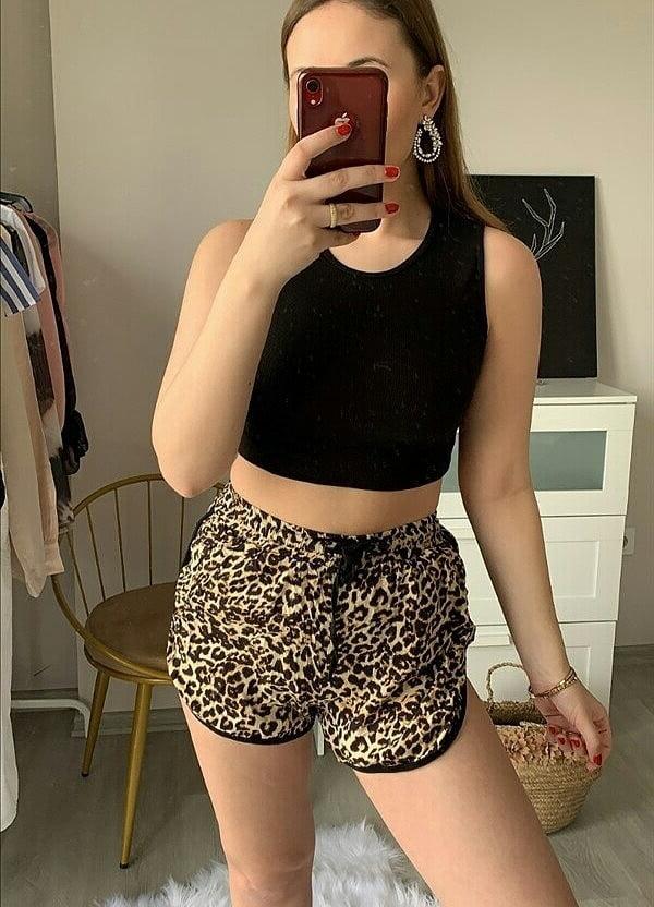 25P Turkish amateur women non-nude