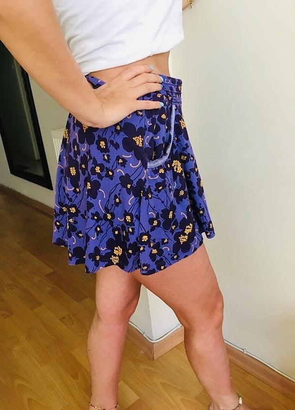 25P Turkish amateur women non-nude
