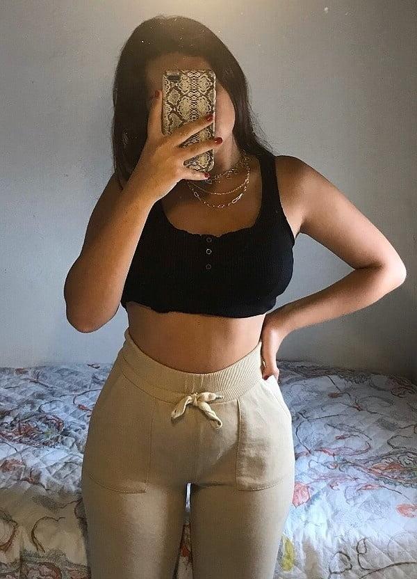25P Turkish amateur women non-nude