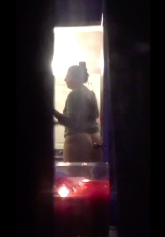 15P Thick Ass Neighbor Spy
