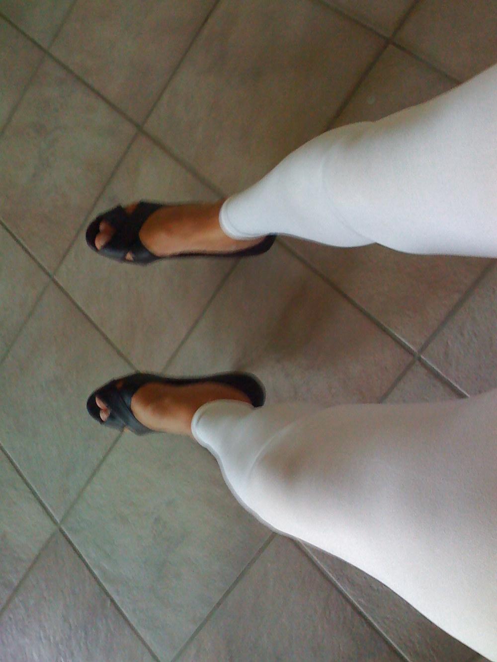 12P Feet, shoe, leggings