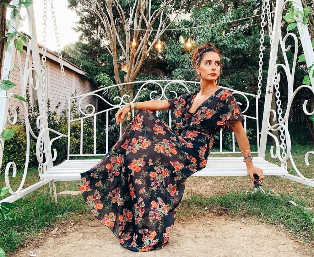 21P Sexy Turkish Yasemin