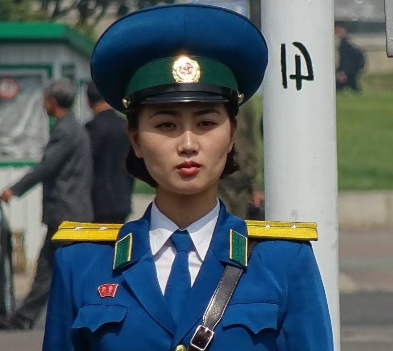 8P HOT NORTH KOREAN TRAFFIC LADIES!