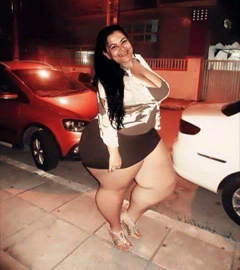 25P Ugly and eatable milfs