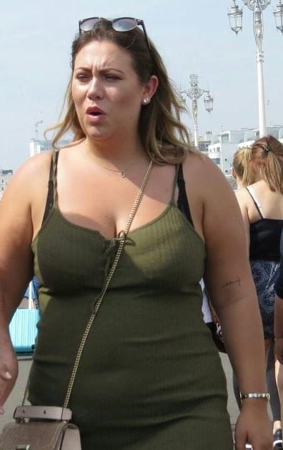 20P Mature ladies braless cleavage pokies 169