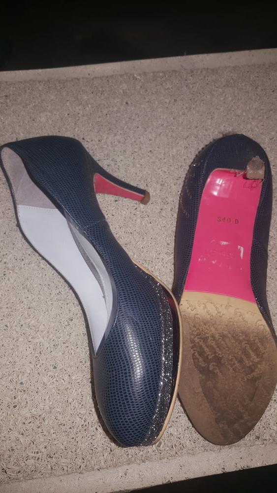 13P neighbor heels