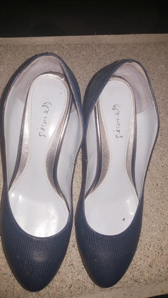 13P neighbor heels