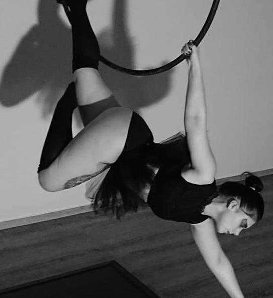 25P Pole Dancing Sluts pt.2