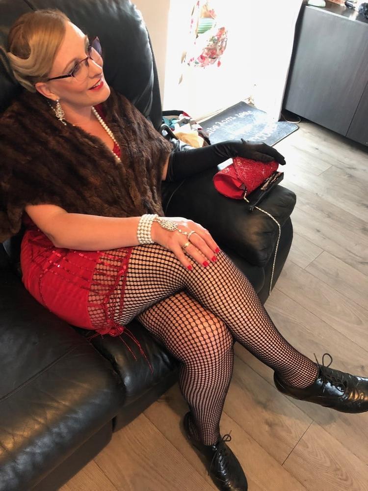 25P Blonde Matures with Short Hair and Glasses