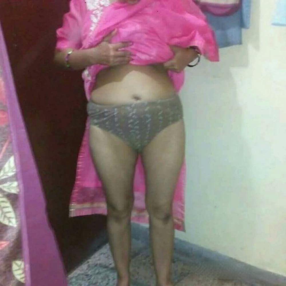 5P Neighbor Aunty