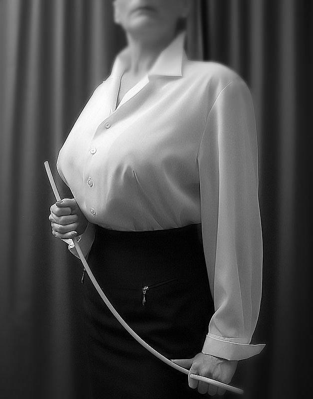 25P Femdom spanking1