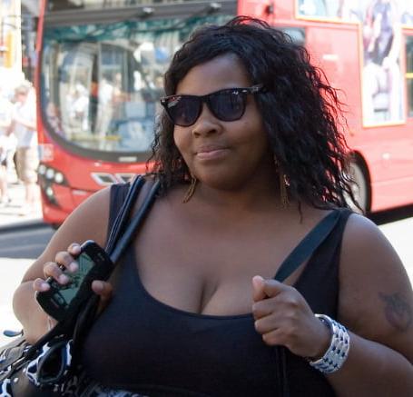 20P Mature ladies braless cleavage pokies 167
