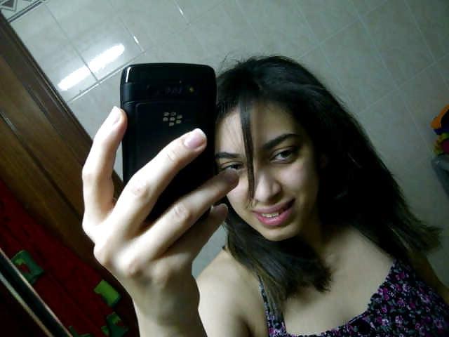 25P naughty and hairy Arab girl