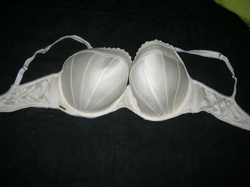 25P Used bras from the net