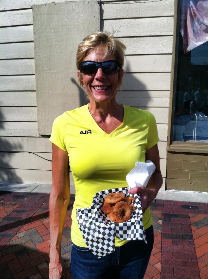25P Fit grandma with nice boobs