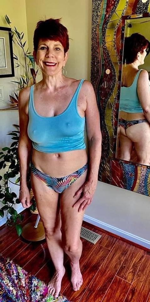 25P Fit grandma with nice boobs