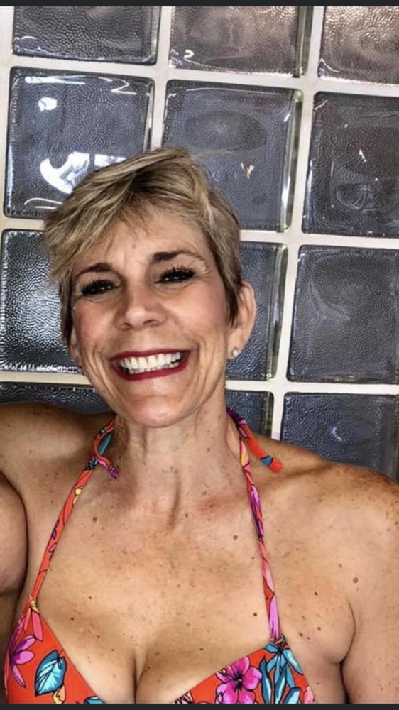25P Fit grandma with nice boobs