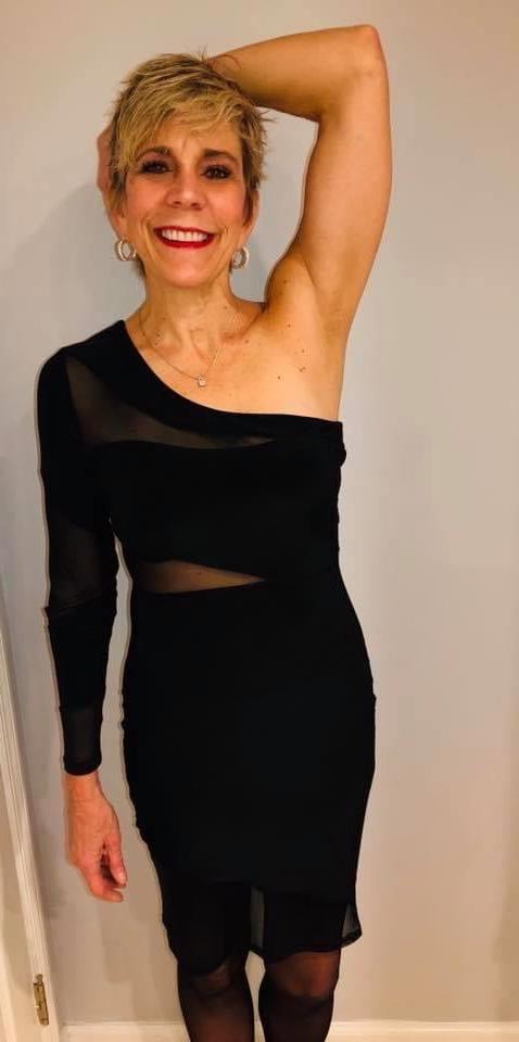 25P Fit grandma with nice boobs