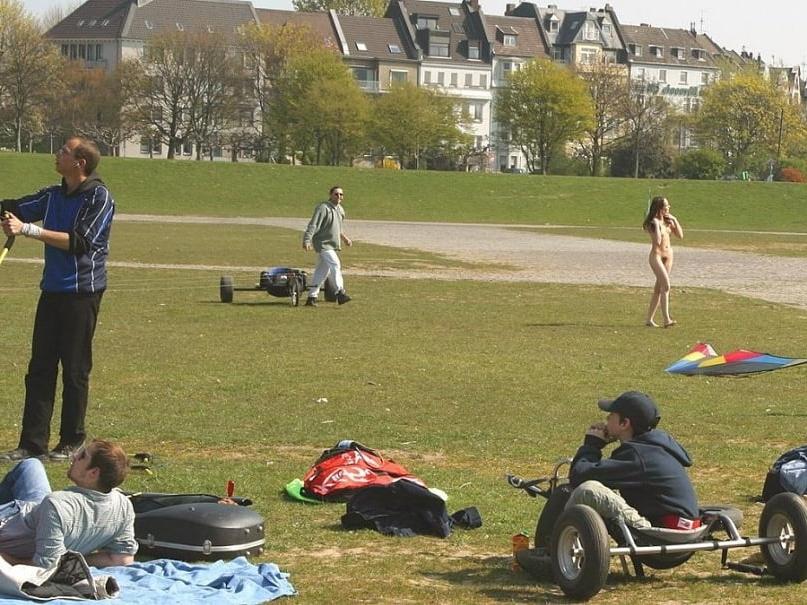 25P Sexy whores in public (part 35)