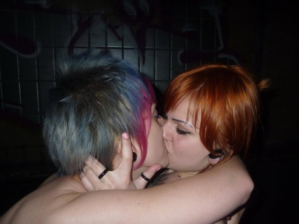 25P Nude Amateur Pics - Russian Chicks Nude In Public