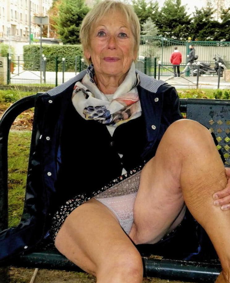 25P grannies  in underwear