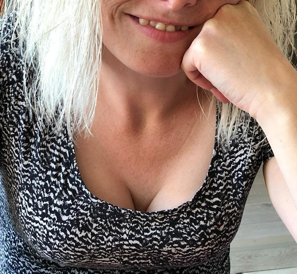 12P Going to blackmail this danish secretary