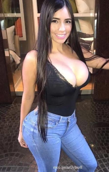 25P CLEAVAGE VALLEY  JAW DROPPERZ