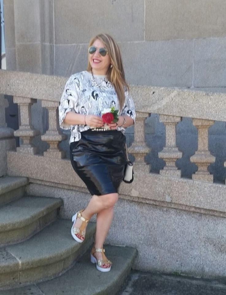25P Phat ass gorgeous MILF Armine