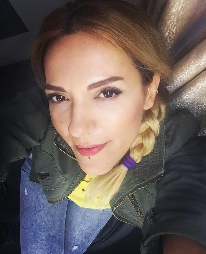 15P Sexy Turkish Nihan