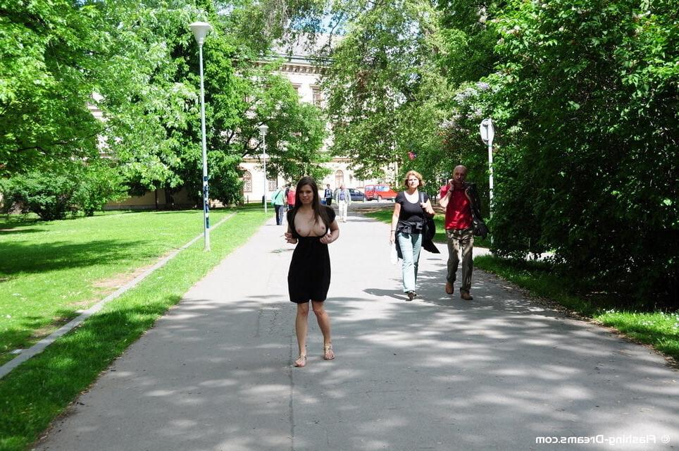 25P Sexy whores in public (part 46)