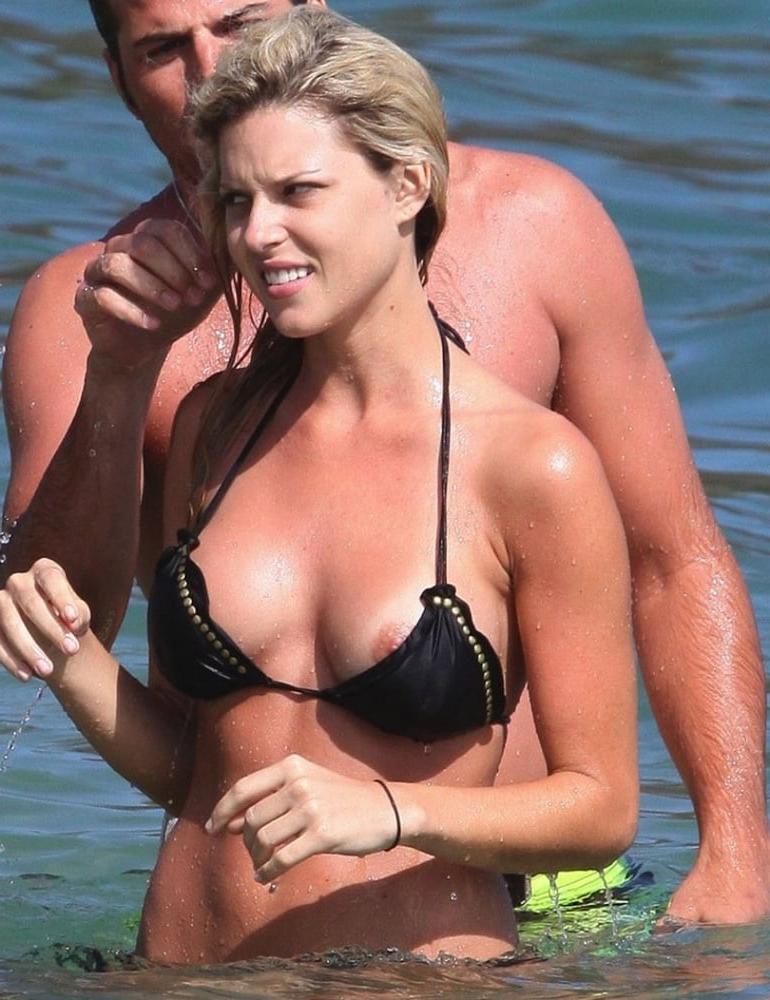 25P Sexy whores in public (part 44)