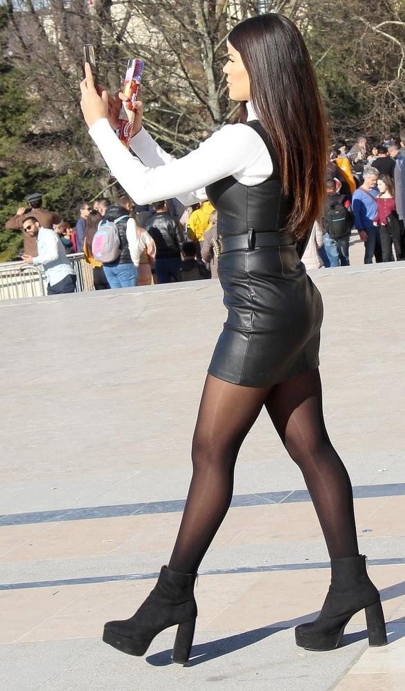 25P hot lady in black leather skirt and black pantyhose