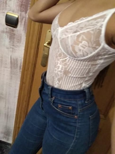 11P Spanish sexy lady from Barcelona