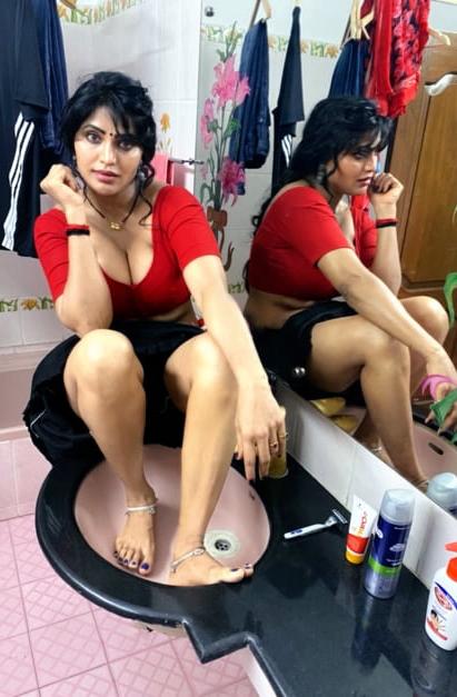 25P SWEETY IN RED HOT SAREE