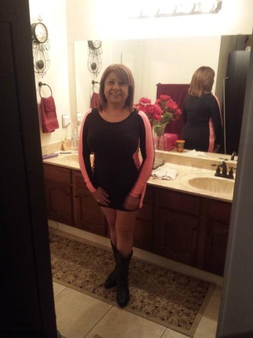 25P Gorgeous Big Titty Latina Texas Wife