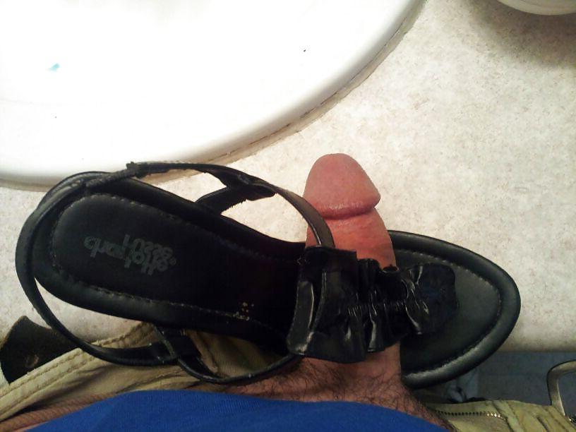 8P My young neighbor with my shoes