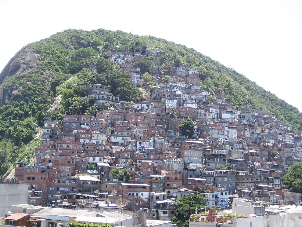 25P Black and ebony beauties (slum Rio de Janeiro) 3